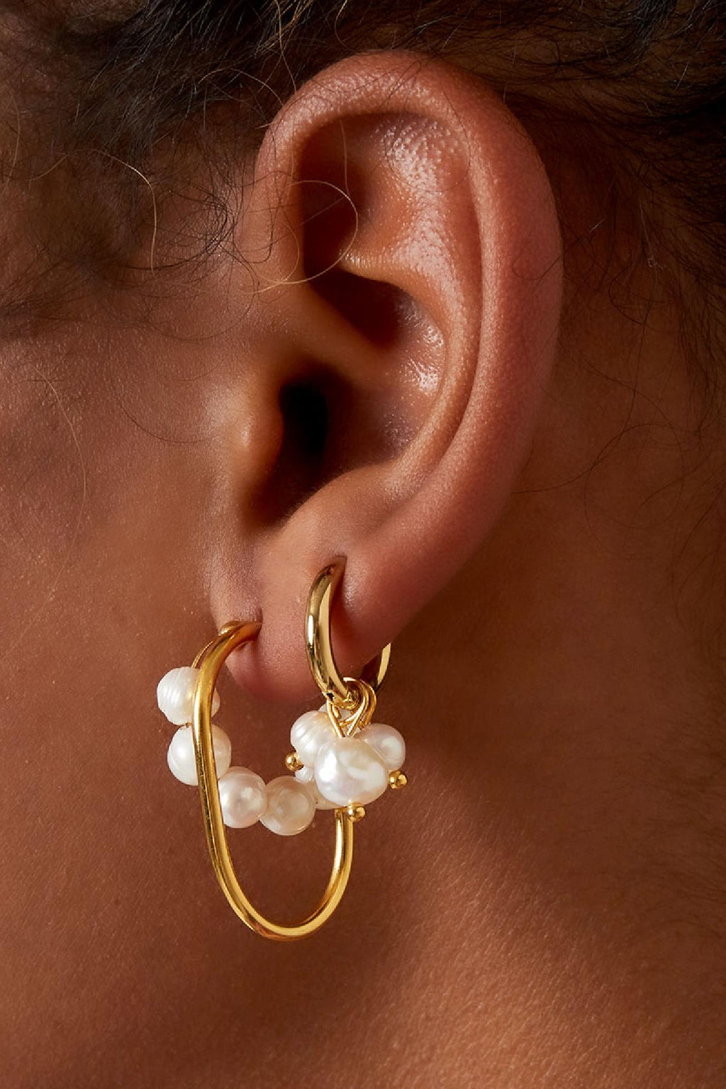Earrings with dangling pearls Stainless Steel