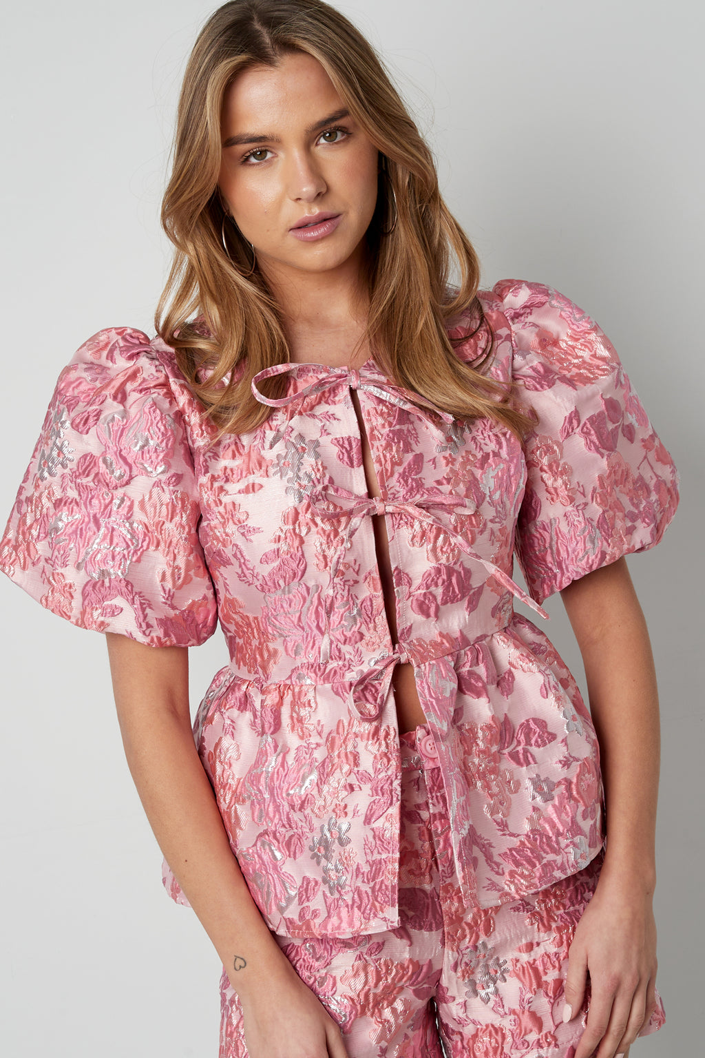 Woven Polyester Fiber Women's Short Sleeve Top Elegant Floral Print