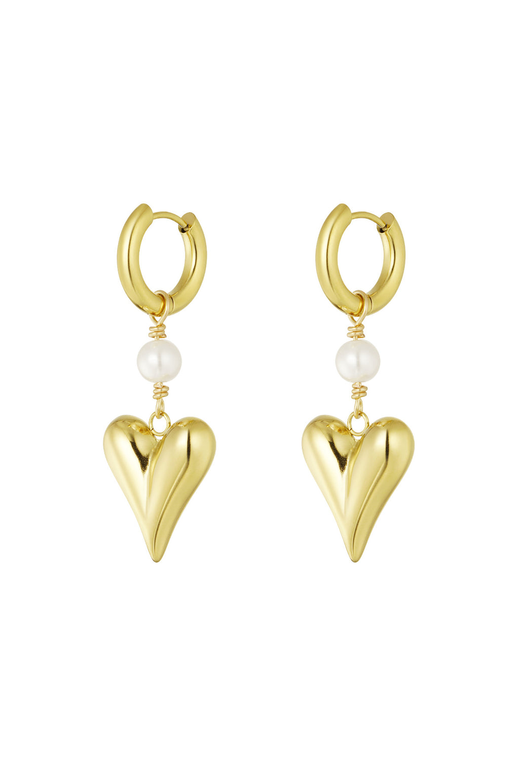 earring with pearl and heart pendant