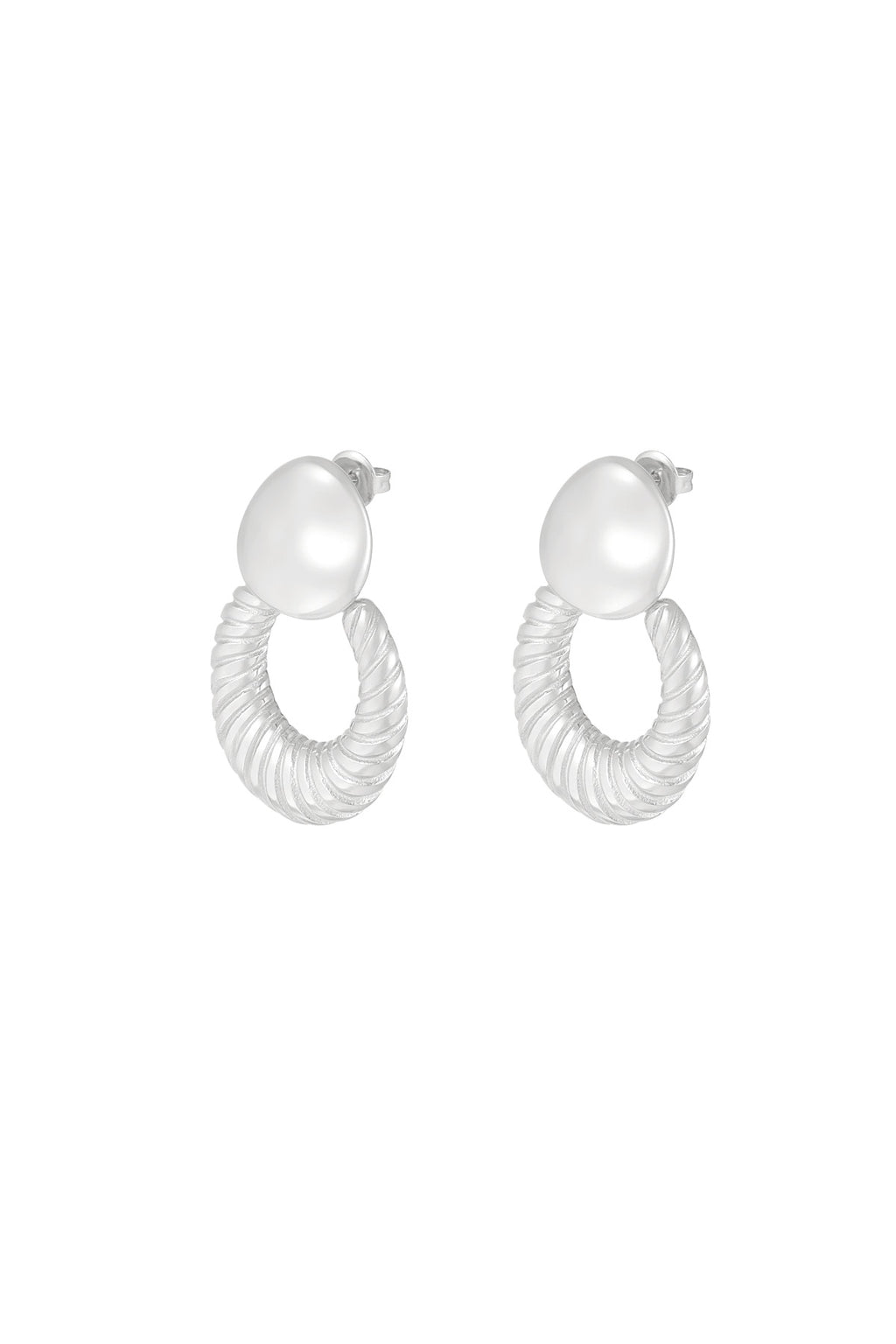 chic elegant earrings