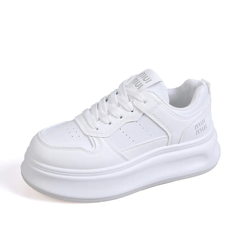 Versatile breathable anti slip board shoes for autumn and winter thick soled height increasing white shoes